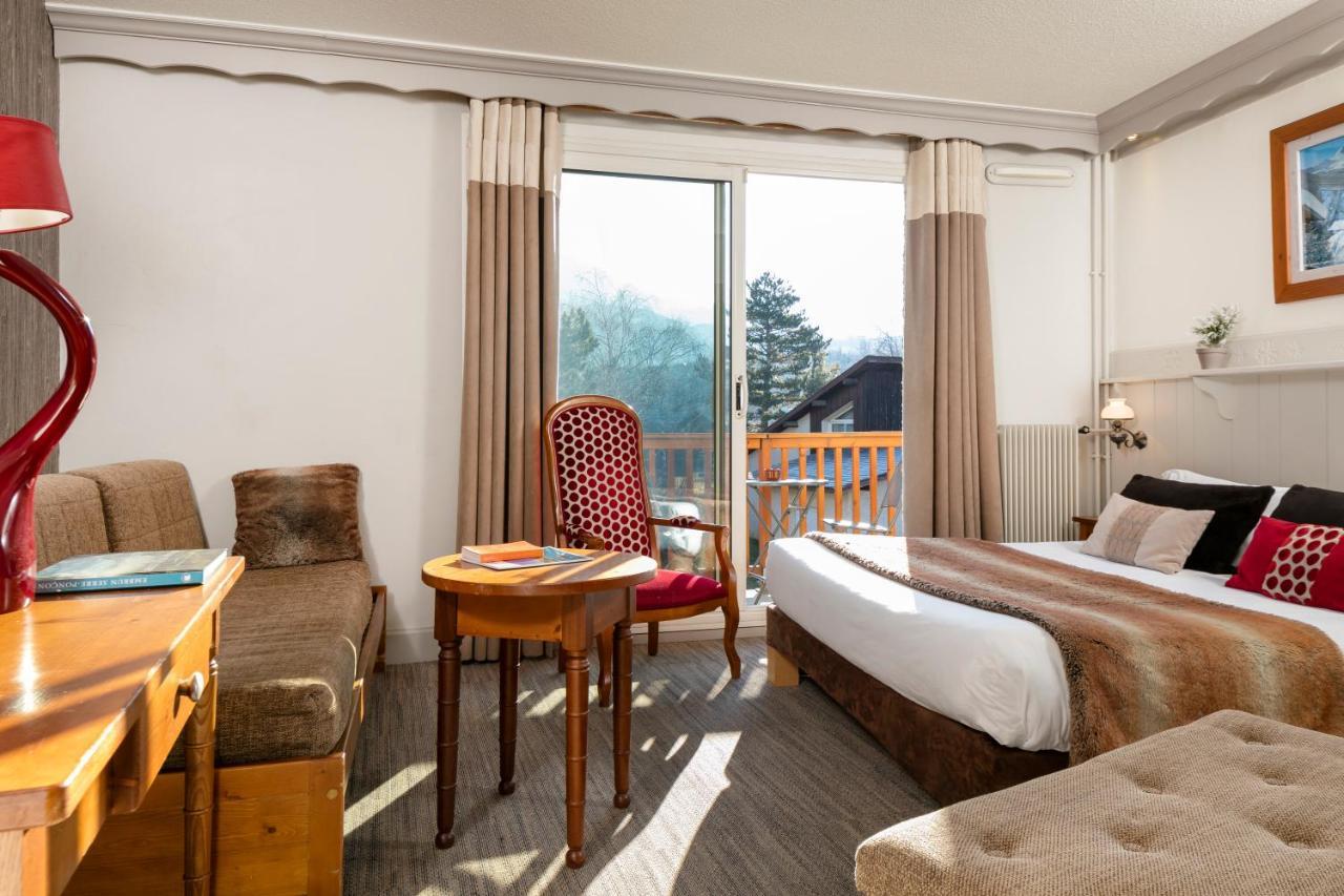 Hotel & Spa Les Bartavelles Crots Exterior photo