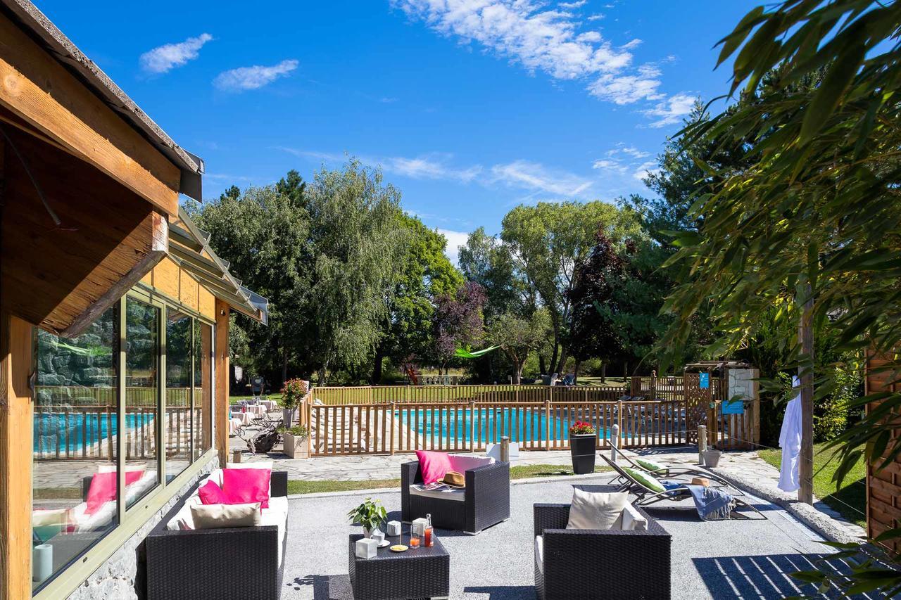 Hotel & Spa Les Bartavelles Crots Exterior photo