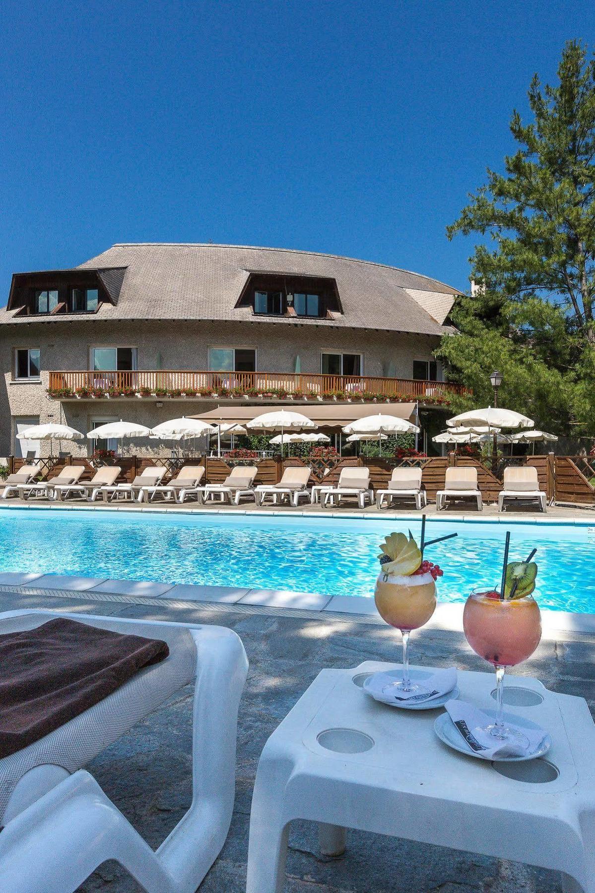 Hotel & Spa Les Bartavelles Crots Exterior photo